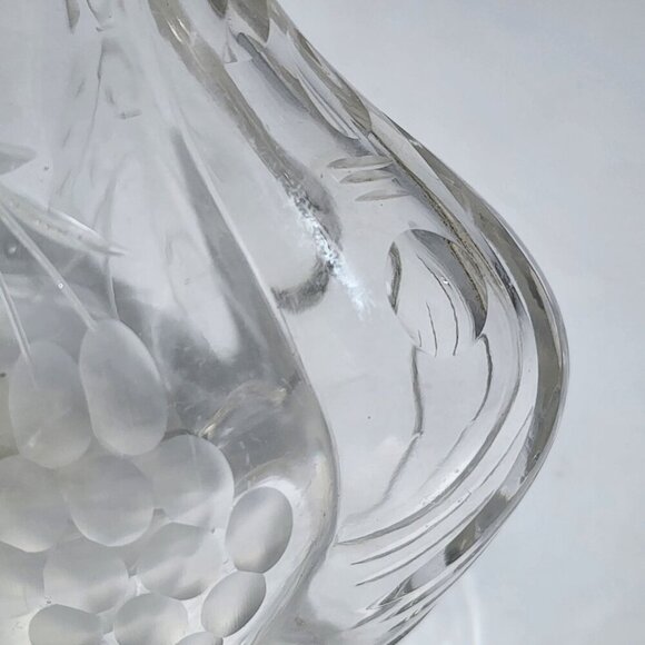 Cruet Clear Glass Etched Grape Leaf Pattern Oil Or Vinegar Decanter Carafe VTG - Picture 6 of 12